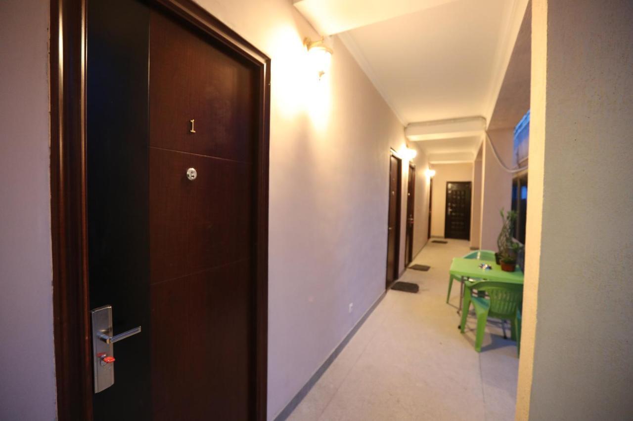 Hotel Caucase Tbilisi Bagian luar foto